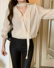 將圖片載入圖庫檢視器 Ribbon Sheer Blouse
