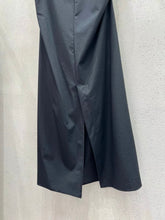 將圖片載入圖庫檢視器 Back Slit Skirt
