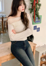 將圖片載入圖庫檢視器 Romantic Shoulder Top
