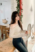 將圖片載入圖庫檢視器 Romantic Shoulder Top
