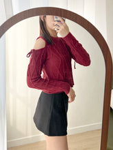 將圖片載入圖庫檢視器 Sexy Ribbon Knit Top
