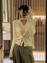 Load image into Gallery viewer, Choker Cardigan
