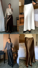 將圖片載入圖庫檢視器 Silky Satin Skirt
