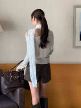 Load image into Gallery viewer, Elegant Shoulder Knit Top
