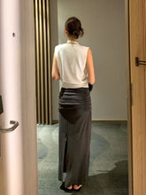 Load image into Gallery viewer, Choker Vest Cardigan
