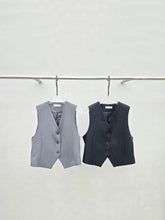 Load image into Gallery viewer, Classic Suit Vest
