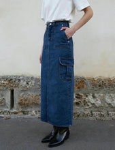 Load image into Gallery viewer, Pocket Denim Slit Skirt
