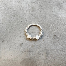 Load image into Gallery viewer, Uneven Pearl Ring
