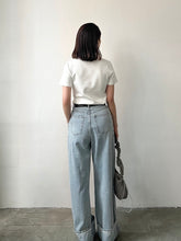 Load image into Gallery viewer, Belted Wide Jeans
