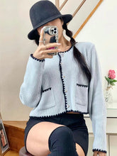 將圖片載入圖庫檢視器 Heart Button Cardigan
