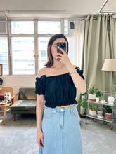 Load image into Gallery viewer, Daisy Off Shoulder Top
