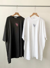 將圖片載入圖庫檢視器 Oversized NTY T-shirt Dress
