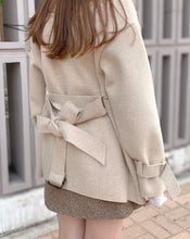 Load image into Gallery viewer, Classy Wool Coat
