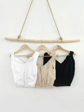 將圖片載入圖庫檢視器 V-neck Cloud Vest
