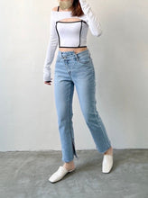 Load image into Gallery viewer, Uneven Slit Jeans
