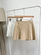 Load image into Gallery viewer, Pleated Skirt Pants
