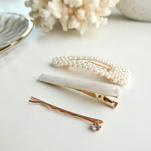Load image into Gallery viewer, Pearl Hairpin Set
