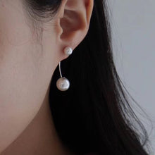 將圖片載入圖庫檢視器 Pearl Ball Earrings
