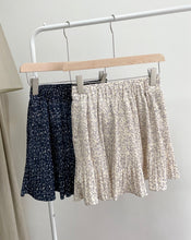 Load image into Gallery viewer, Floral Skirt Pants
