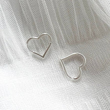 Load image into Gallery viewer, S925 Big Heart Earrings
