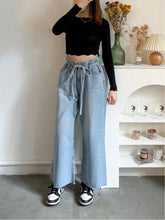 Load image into Gallery viewer, Ribbon Wrap Jeans

