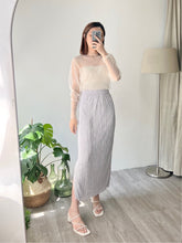 Load image into Gallery viewer, Comfy Slit Skirt
