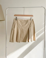 Load image into Gallery viewer, Mia Pleated Skirt
