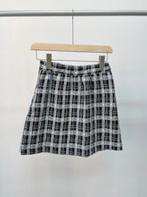 Load image into Gallery viewer, Button Tweed Skirt
