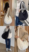 Load image into Gallery viewer, 熱賣中🔥Bubble Cross Bag
