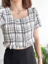 將圖片載入圖庫檢視器 Tweed Button Top
