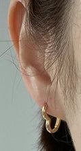 Load image into Gallery viewer, S925 Big Heart Earrings
