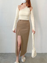 Load image into Gallery viewer, Wool Shoulder Top Set
