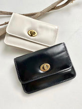Load image into Gallery viewer, Soft Leather Cardholder
