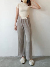 Load image into Gallery viewer, Wrinkle Slit Pants
